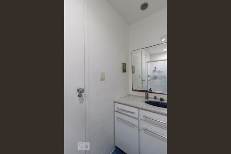 Apartamento à venda com 128m², 3 quartos e 2 vagasBanheiro