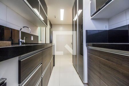 Apartamento à venda com 106m², 3 quartos e 2 vagasCozinha