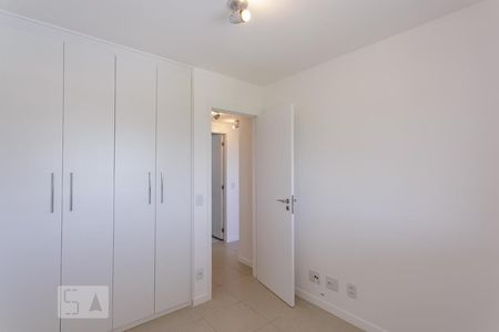 Apartamento à venda com 100m², 3 quartos e 2 vagasQuarto