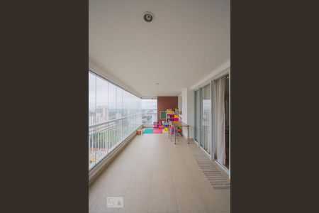 Varanda de apartamento para alugar com 3 quartos, 135m² em Santo Amaro, São Paulo