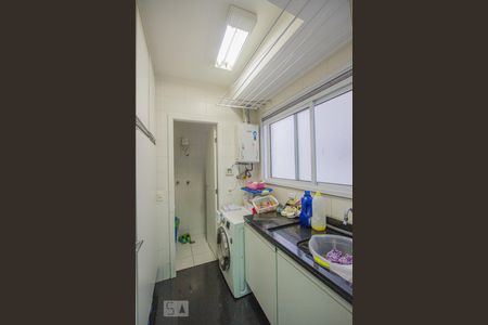 Área de Serviço de apartamento para alugar com 3 quartos, 135m² em Santo Amaro, São Paulo