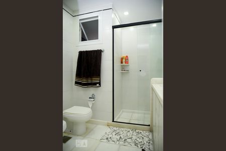 Apartamento à venda com 300m², 4 quartos e 2 vagas Apartamento à venda com 300m², 4 quartos e 2 vagasBanheiro