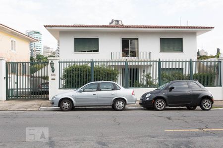 Casa para alugar com 500m², 4 quartos e 8 vagas Casa para alugar com 500m², 4 quartos e 8 vagasFachada