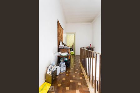 Casa para alugar com 500m², 4 quartos e 8 vagas Casa para alugar com 500m², 4 quartos e 8 vagasCorredor