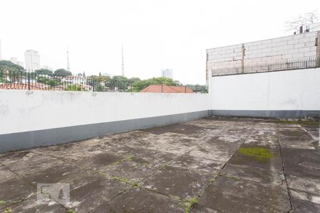 Casa para alugar com 500m², 4 quartos e 8 vagas Casa para alugar com 500m², 4 quartos e 8 vagasQuintal