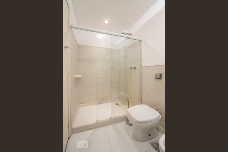 Apartamento à venda com 65m², 2 quartos e sem vaga Apartamento à venda com 65m², 2 quartos e sem vagaBanheiro social