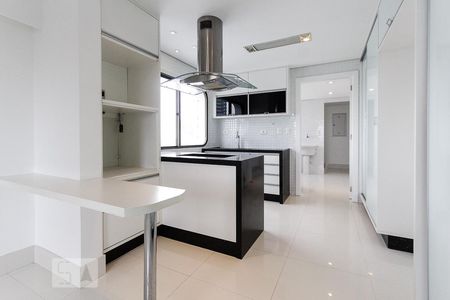 Apartamento à venda com 600m², 4 quartos e 3 vagas Apartamento à venda com 600m², 4 quartos e 3 vagascozinha