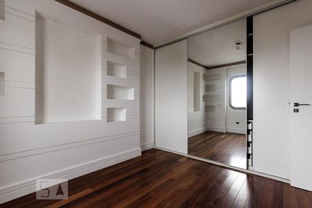 Apartamento à venda com 600m², 4 quartos e 3 vagas Apartamento à venda com 600m², 4 quartos e 3 vagasquarto 02