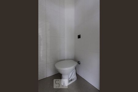 Apartamento à venda com 600m², 4 quartos e 3 vagas Apartamento à venda com 600m², 4 quartos e 3 vagaslavabobanheiro