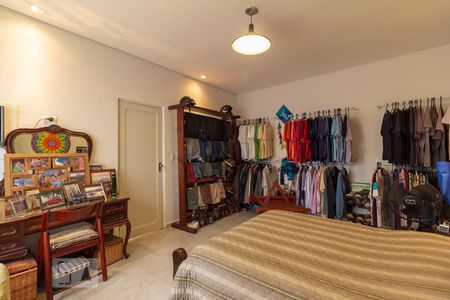 Casa para alugar com 150m², 3 quartos e 2 vagas Casa para alugar com 150m², 3 quartos e 2 vagasSuíte