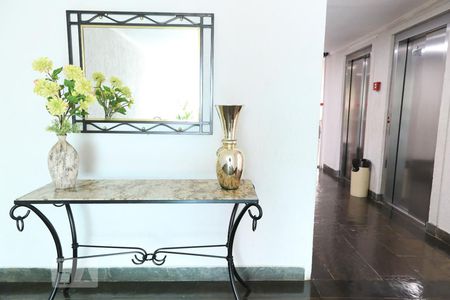 Hall de entrada de apartamento à venda com 2 quartos, 65m² em Casa Verde, São Paulo