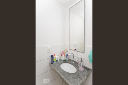 Banheiro de apartamento para alugar com 2 quartos, 58m² em Rio Comprido, Rio de Janeiro