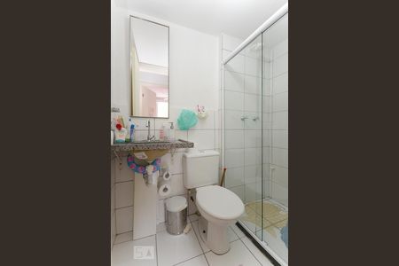 Banheiro de apartamento para alugar com 2 quartos, 58m² em Rio Comprido, Rio de Janeiro