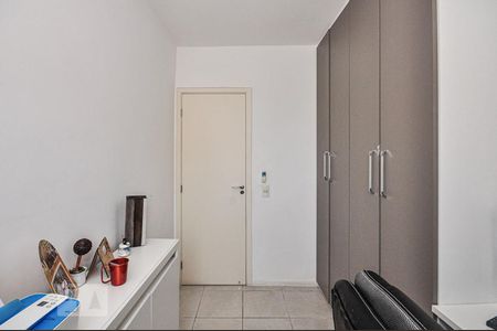 Apartamento à venda com 70m², 3 quartos e 1 vagaQuarto 2