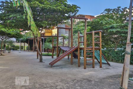 Apartamento à venda com 70m², 3 quartos e 1 vagaÁrea Comum - Playground