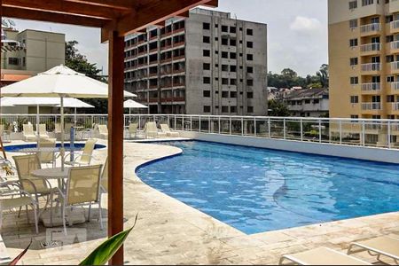 Apartamento à venda com 70m², 3 quartos e 1 vagaPiscina