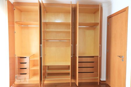 Apartamento à venda com 143m², 3 quartos e 4 vagasSuíte 1