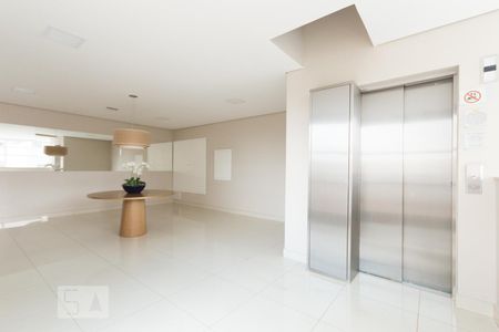 Apartamento à venda com 73m², 2 quartos e 2 vagasHall de entrada