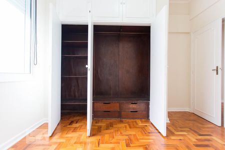 Apartamento à venda com 159m², 3 quartos e 1 vagaQuarto 01