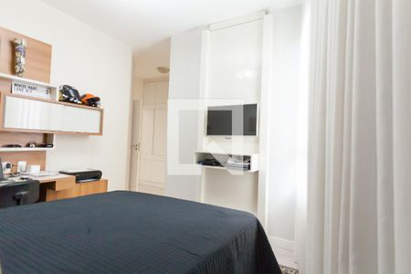 Apartamento à venda com 215m², 4 quartos e 4 vagas Apartamento à venda com 215m², 4 quartos e 4 vagassuite 1