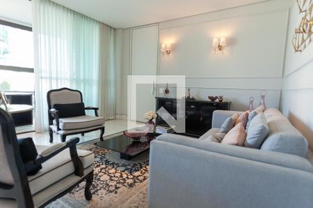 Apartamento à venda com 215m², 4 quartos e 4 vagas Apartamento à venda com 215m², 4 quartos e 4 vagasSala de visitas