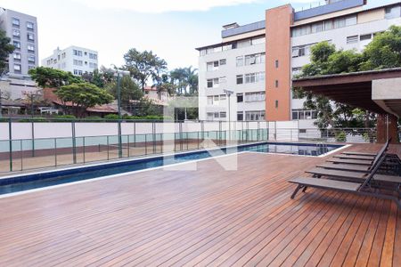 Apartamento à venda com 215m², 4 quartos e 4 vagas Apartamento à venda com 215m², 4 quartos e 4 vagasPiscina