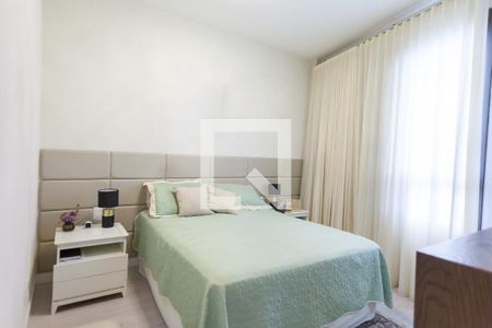 Apartamento à venda com 215m², 4 quartos e 4 vagas Apartamento à venda com 215m², 4 quartos e 4 vagassuite 2