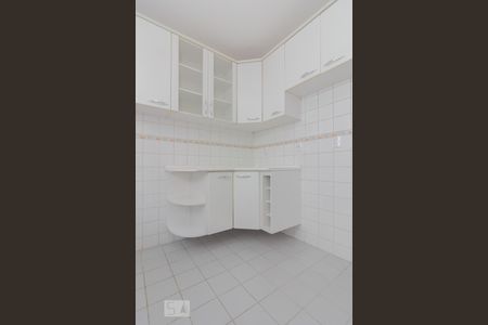 Cozinha de casa de condomínio para alugar com 2 quartos, 117m² em Vila São Silvestre, São Paulo