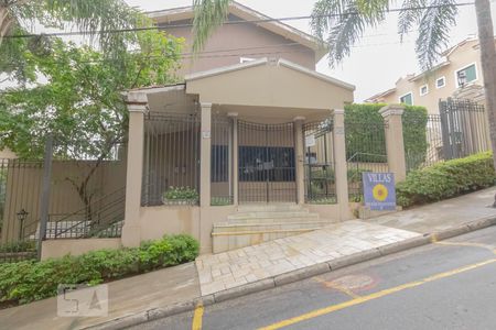 Casa de condomínio para alugar com 117m², 2 quartos e 1 vaga Casa de condomínio para alugar com 117m², 2 quartos e 1 vagaFachada condomínio