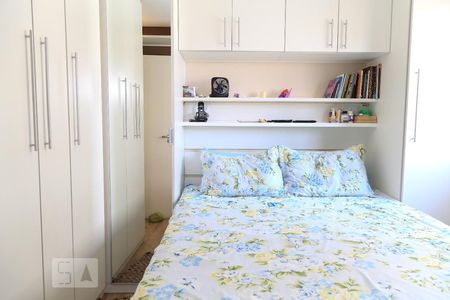 Apartamento à venda com 76m², 3 quartos e 2 vagas Apartamento à venda com 76m², 3 quartos e 2 vagasSuíte