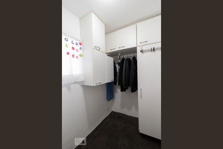 Apartamento para alugar com 120m², 2 quartos e 2 vagas Apartamento para alugar com 120m², 2 quartos e 2 vagasQuarto de Serviço