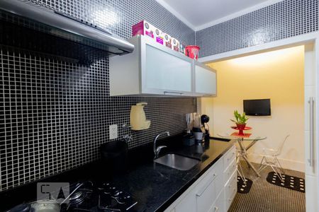 Apartamento para alugar com 120m², 2 quartos e 2 vagas Apartamento para alugar com 120m², 2 quartos e 2 vagasCozinha