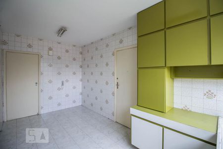 Apartamento para alugar com 124m², 3 quartos e 2 vagas Apartamento para alugar com 124m², 3 quartos e 2 vagasCozinha