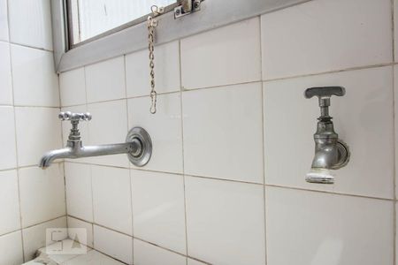 Apartamento para alugar com 124m², 3 quartos e 2 vagas Apartamento para alugar com 124m², 3 quartos e 2 vagasLavanderia detalhe