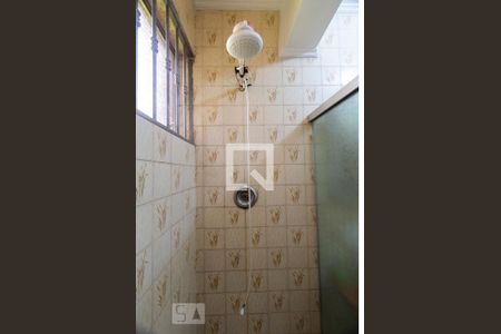 Casa à venda com 450m², 3 quartos e 6 vagas Casa à venda com 450m², 3 quartos e 6 vagasBanheiro de Serviço