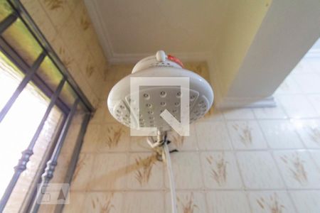 Casa à venda com 450m², 3 quartos e 6 vagas Casa à venda com 450m², 3 quartos e 6 vagasBanheiro de Serviço