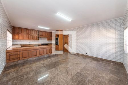 Casa à venda com 450m², 3 quartos e 6 vagas Casa à venda com 450m², 3 quartos e 6 vagasCozinha