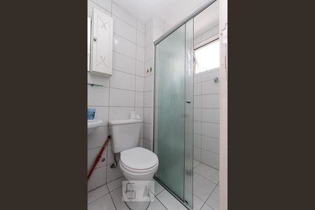 banheiro de apartamento para alugar com 2 quartos, 48m² em Mooca, São Paulo