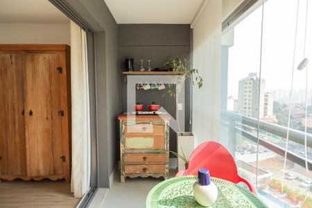 Varanda de kitnet/studio à venda com 1 quarto, 31m² em Sumarezinho, São Paulo