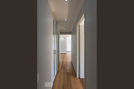 Apartamento à venda com 86m², 2 quartos e 2 vagasCorredor