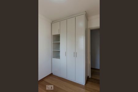 Apartamento à venda com 86m², 2 quartos e 2 vagasQuarto 1 (Armários)
