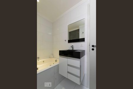 Apartamento à venda com 86m², 2 quartos e 2 vagasQuarto 2 - Suíte/ Banheiro