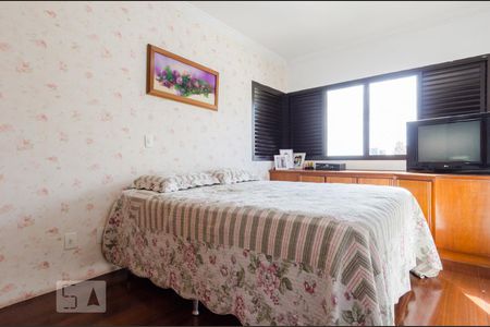 Apartamento à venda com 140m², 4 quartos e 2 vagasQuarto da Suíte