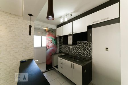 Cozinha de apartamento à venda com 3 quartos, 64m² em Vila Inglesa, São Paulo