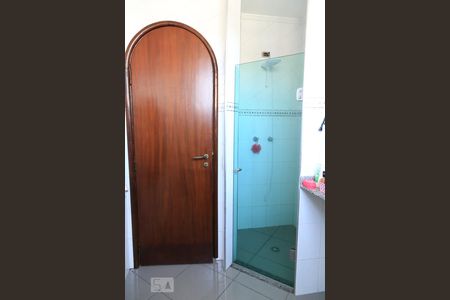 Casa à venda com 500m², 3 quartos e 4 vagas Casa à venda com 500m², 3 quartos e 4 vagasBanheiro da suíte 1