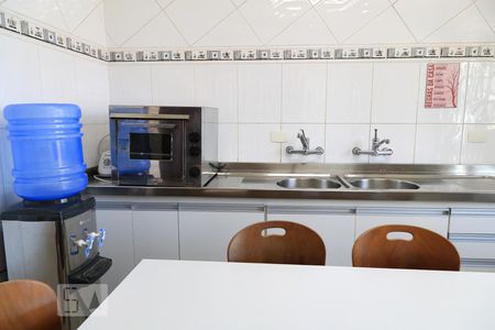 Casa à venda com 500m², 3 quartos e 4 vagas Casa à venda com 500m², 3 quartos e 4 vagasCozinha