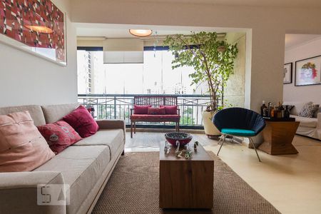 Sala de apartamento para alugar com 2 quartos, 82m² em Vila Sofia, São Paulo