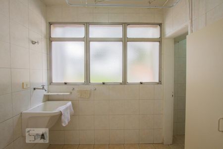 Área de Serviço de apartamento para alugar com 2 quartos, 65m² em Parque Colonial, São Paulo