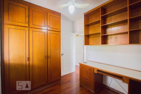 Quarto 1 de apartamento para alugar com 2 quartos, 65m² em Parque Colonial, São Paulo