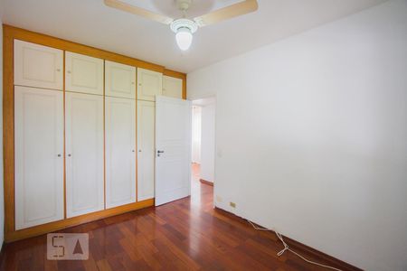 Quarto 2 de apartamento para alugar com 2 quartos, 65m² em Parque Colonial, São Paulo